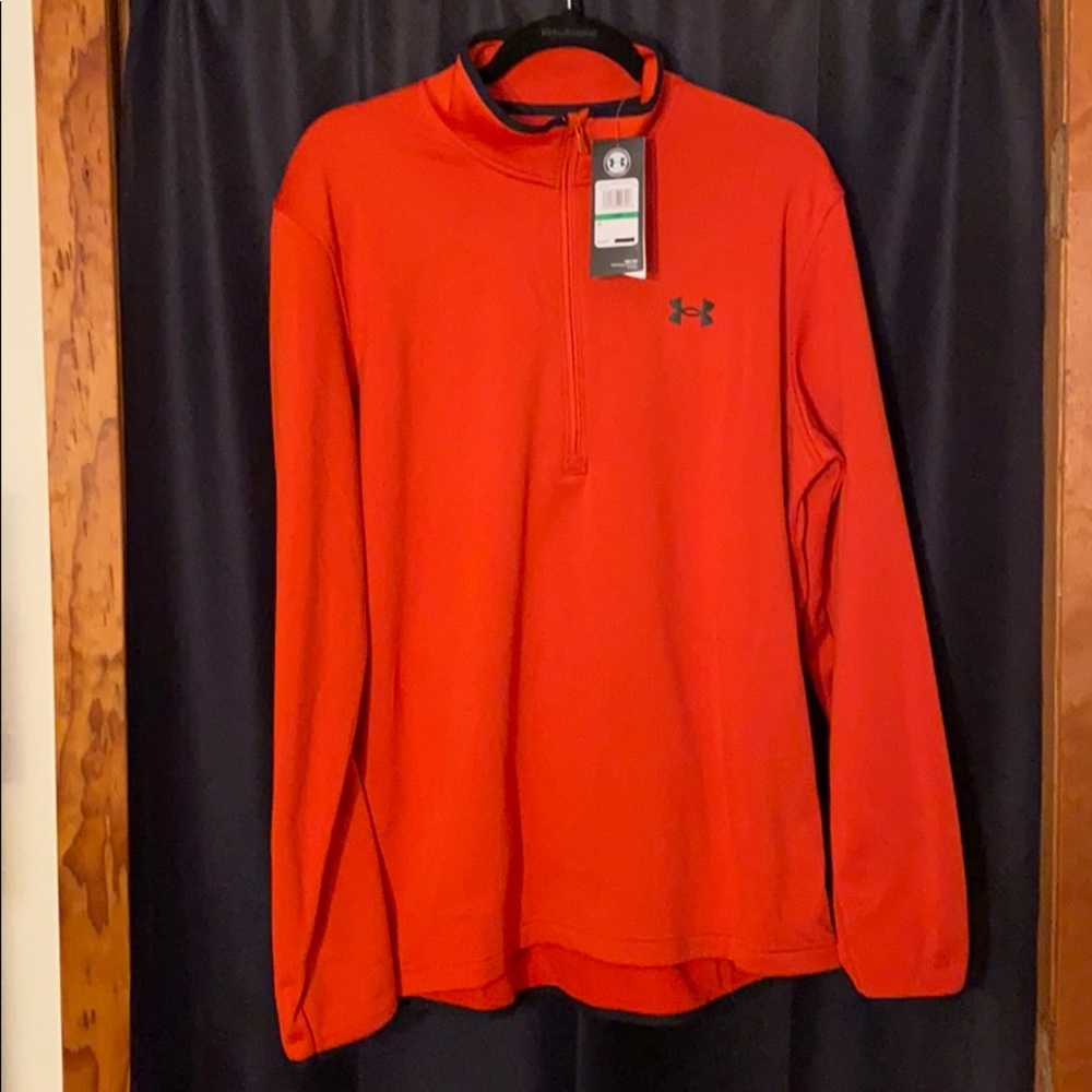 Under Armour Fleece Top.